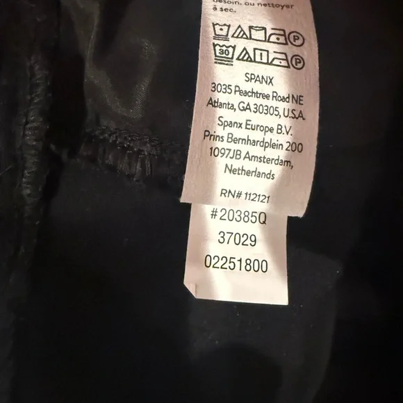 SPANX SPANXsmooth™ PerfectFit Ponte Wide Leg Pant in
Classic Black NWOT S - Picture 16 of 16